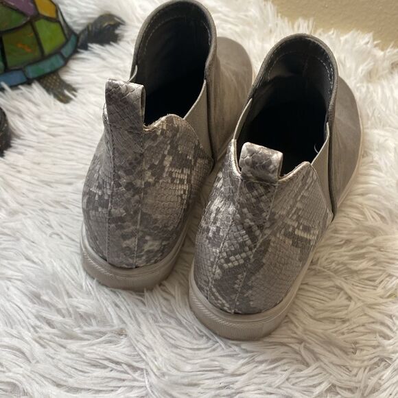 Steve Madden Sz 7 Cayden Women's Wedge High Top Sneaker Gray - Picture 2 of 8